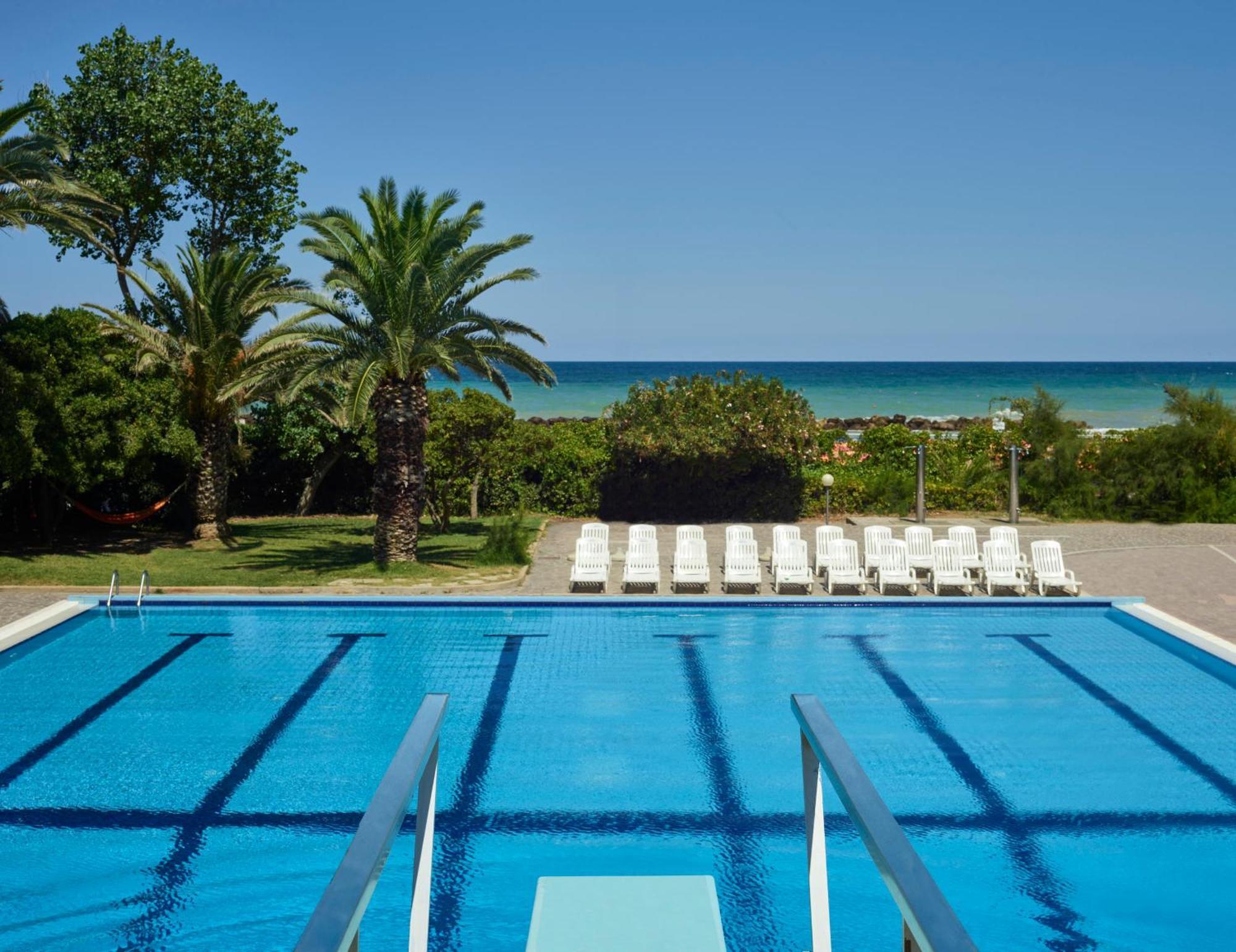 Serena Majestic Residence Montesilvano Marina Eksteriør billede